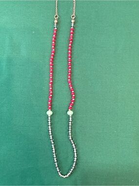 Red and Green  Beaded Necklace with Gold Bead Spacers  New 
My